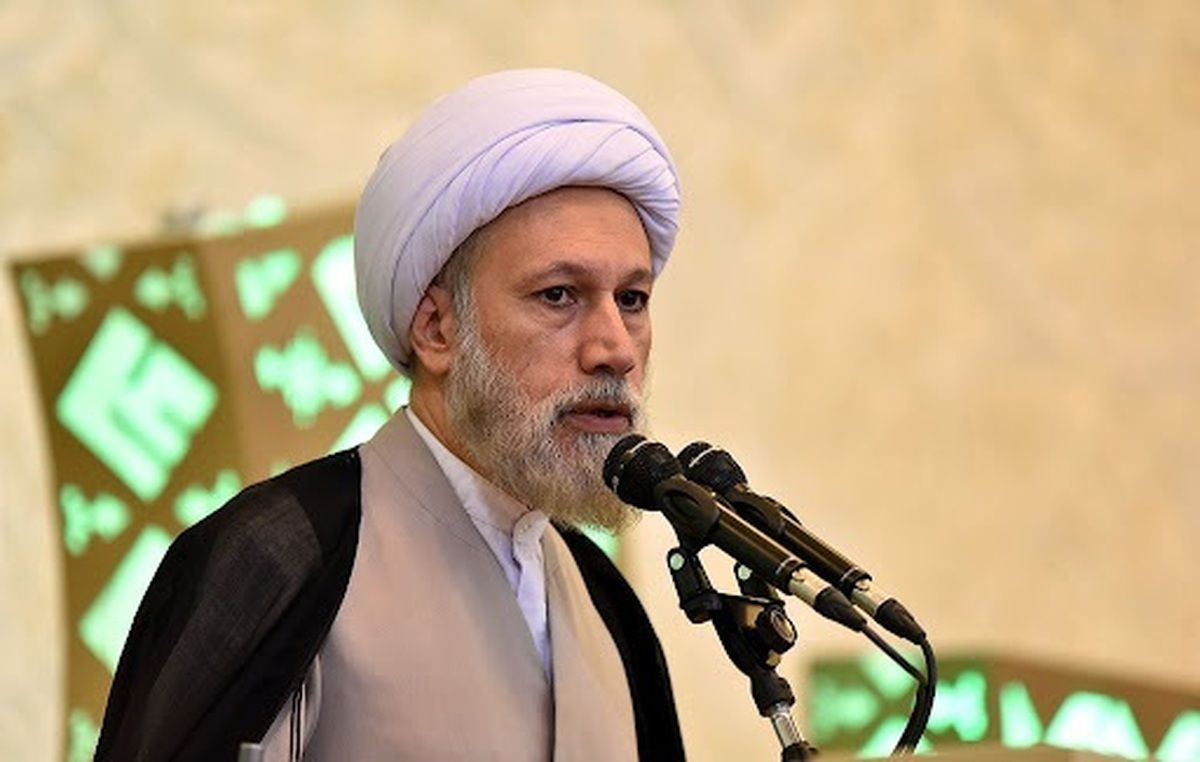 امام جمعه شیراز: خشکی آسمان و بچه دار نشدن مردم به خاطر گناهان است/ اگر استغفار کنید باران از آسمان می‌بارد