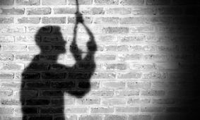 همسایه‌ها پسری که مادرش را کتک می‌زد به قتل رساندند