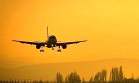 سقوط یک هواپیمای مسافربری در هند/ ویدئو