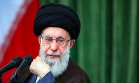رسانه‌ی شعر باید انتقال دهنده پیام «دین و اخلاق»، «تمدن» و«ایرانی‌گری» باشد