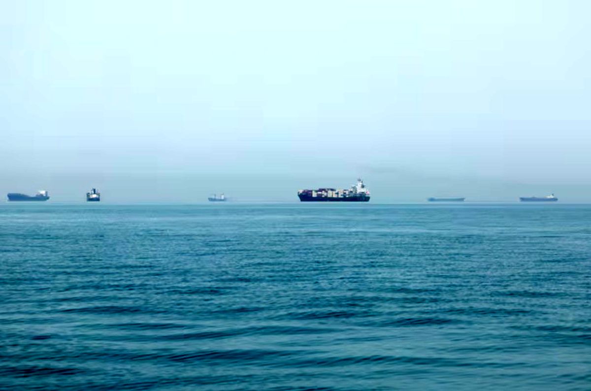 همزمان با حضور قطری‌ها در تهران سومین نفتکش گاز طبیعی مایع قطر از طریق هرمز به سمت چین حرکت می‌کند