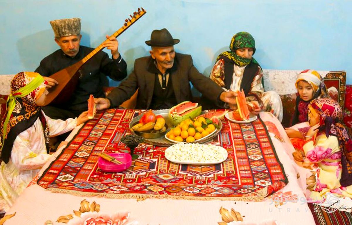 آداب و رسوم و خوراکی های شب یلدا در نقاط مختلف ایران
