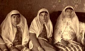 سفر به عصر قاجار؛ از طاووس کاخ گلستان تا جشن تولد نوۀ ناصرالدین شاه/ تصاویر
