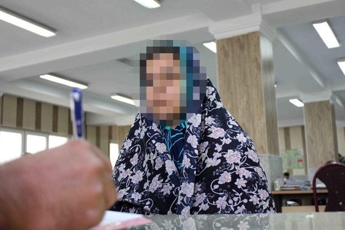 شوهر دومم پول داد و گفت از خانه‌اش بروم
