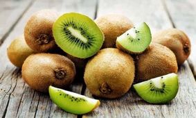 هشدار؛ این افراد در خوردن کیوی احتیاط کنند