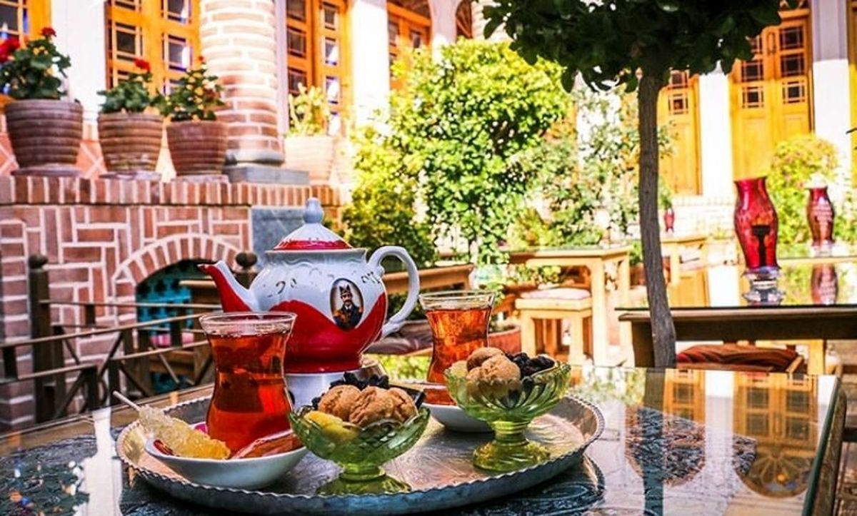 نوشیدن چای و قهوه در کافه چقدر آب می خورد؟