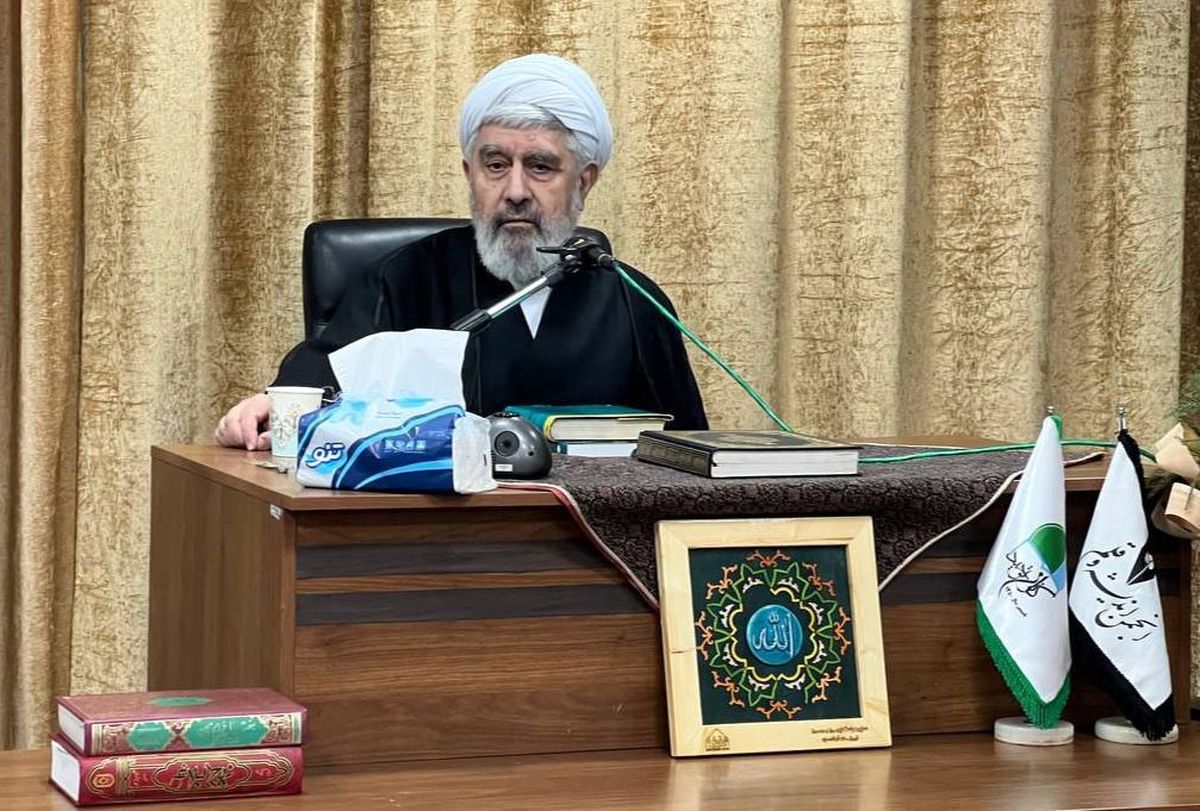 برخی اهل منبر برای دفاع از جمهوری اسلامی بر خورشید علی خاک می‌پاشند/ پایه‌گذار بهره‌کشی ابزاری از تاریخ اسلام ابوسفیان است/ علی نمی‌خواهد لکه سلب آزادی مردم بر حکومت او در تاریخ بماند
