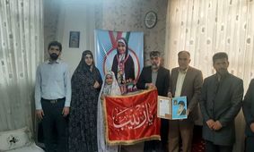 تجلیل سازمان بسیج ورزشکاران از دختر  ۸ ساله شطرنج باز قهرمان آسیا/ او با حجاب چادر در مسابقات حضور پیدا کرده بود

