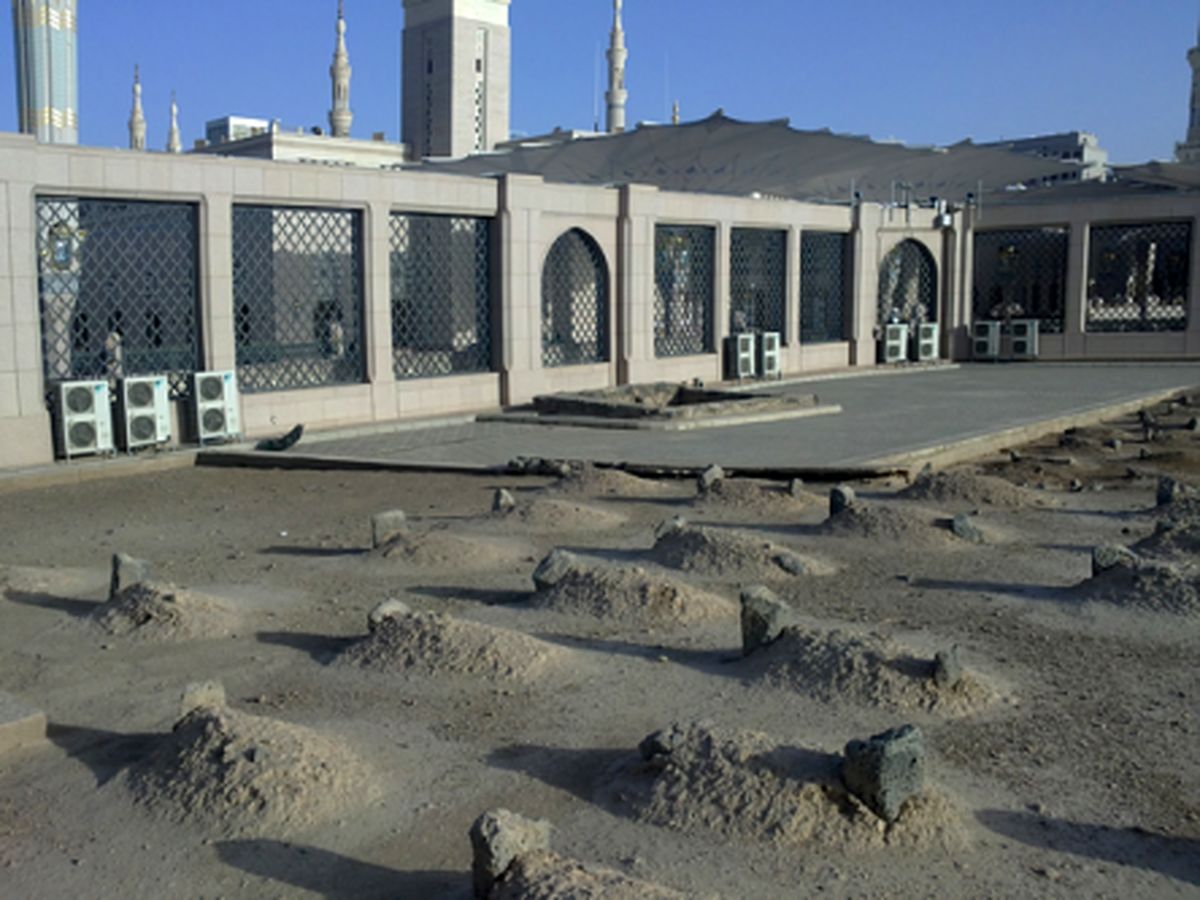 تصویری کمتر دیده شده از مزار مادر حضرت عباس/ عکس
