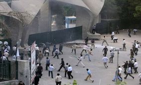 مصطفی معین: حادثه کوی دانشگاه زهرچشم گرفتن بود از دوم خرداد و دانشجویان/ دانشجو قربانی شد چون گناهی نداشت، امانتی بود در دستان ما/ ابزار گفت‌وگوی ما همین اینترنت است/ چیزی از استقلال دانشگاه باقی نمانده است/ ویدئو
