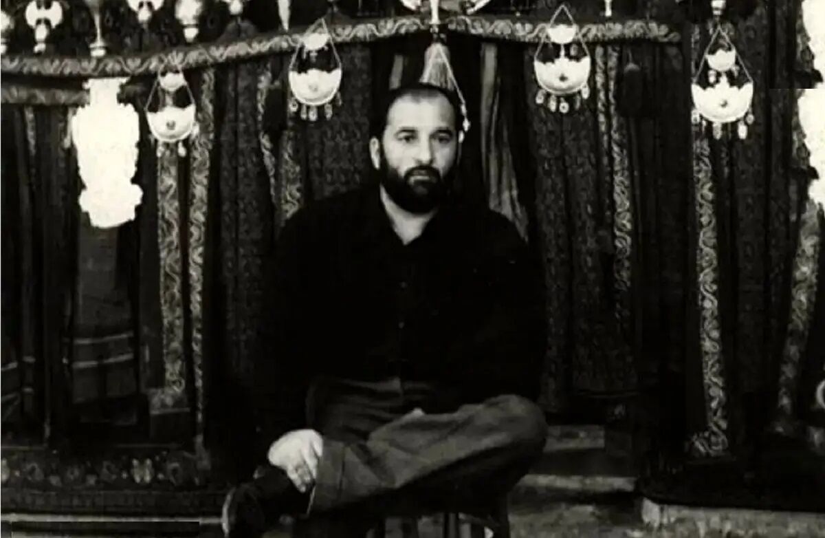 سفر در زمان؛ «شعبان بی مخ» در پیری و در خانه اش در آمریکا؛ دهه 80/ عکس
