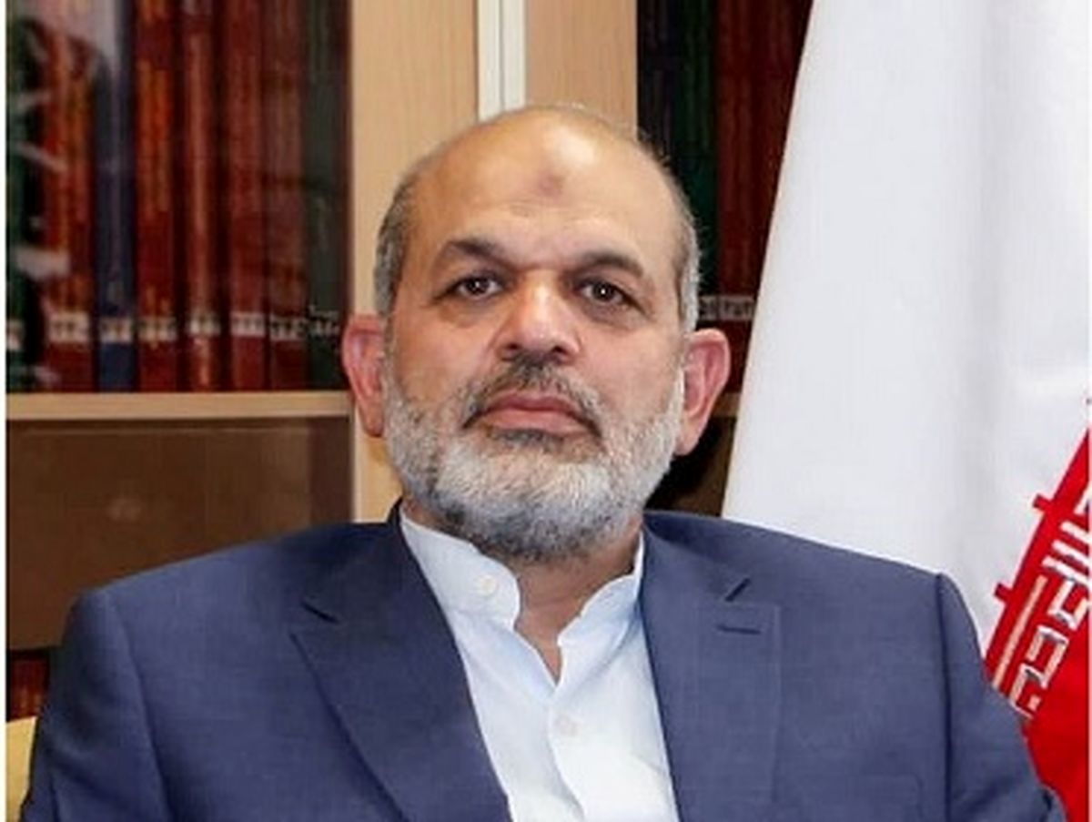 وزیر کشور خواستار رسیدگی فوری به وضعیت مردم استان های سیل زده شد

