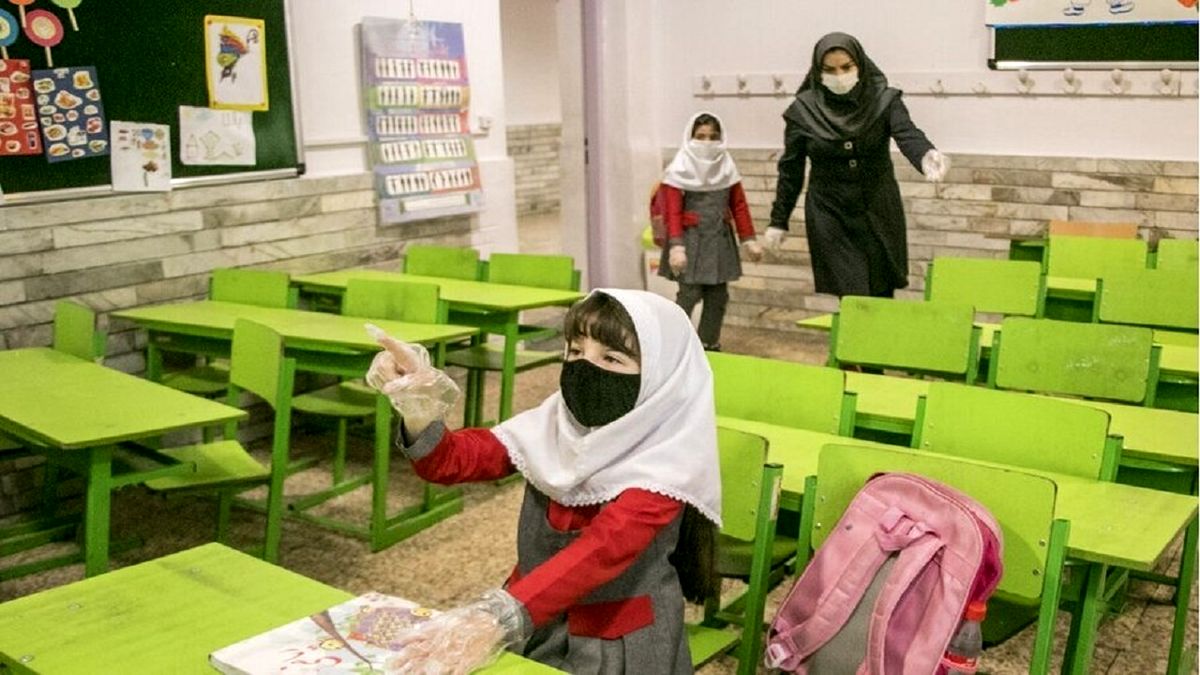 تمام معلمان مهر آفرین در رتبه بندی قرار می گیرند