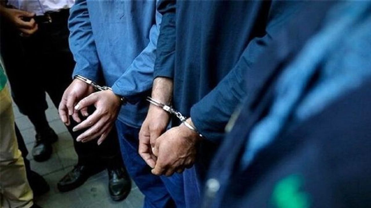 عاملان زورگیری  از نوجوانان و سالخوردگان به زانو در آمدند