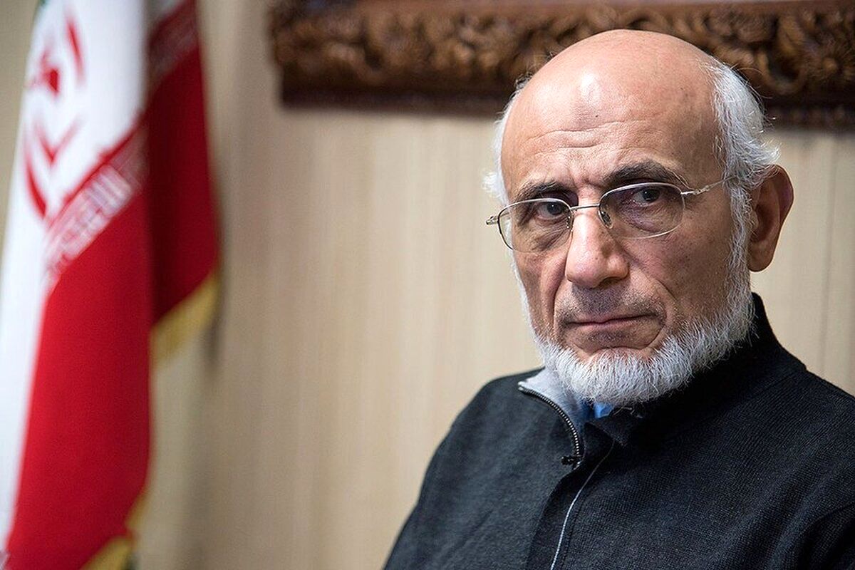 میرسلیم چه ماشینی سوار می‌شود/ ویدئو
