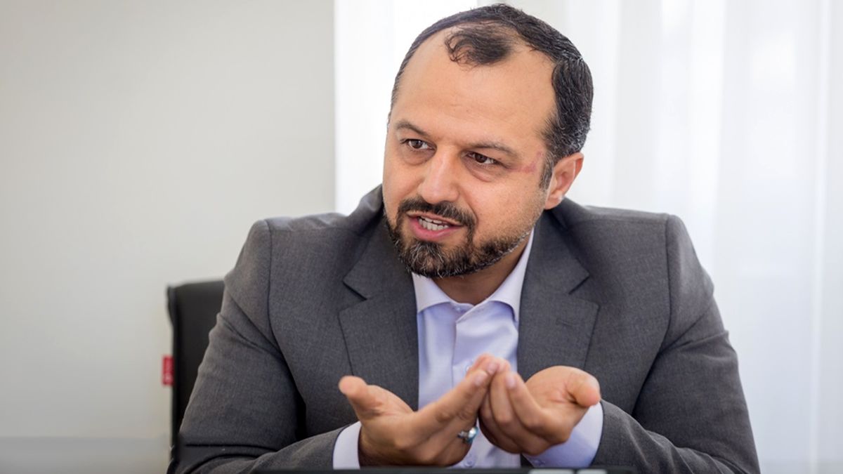 واکنش وزیر اقتصاد رئیسی به برکناری همتی

