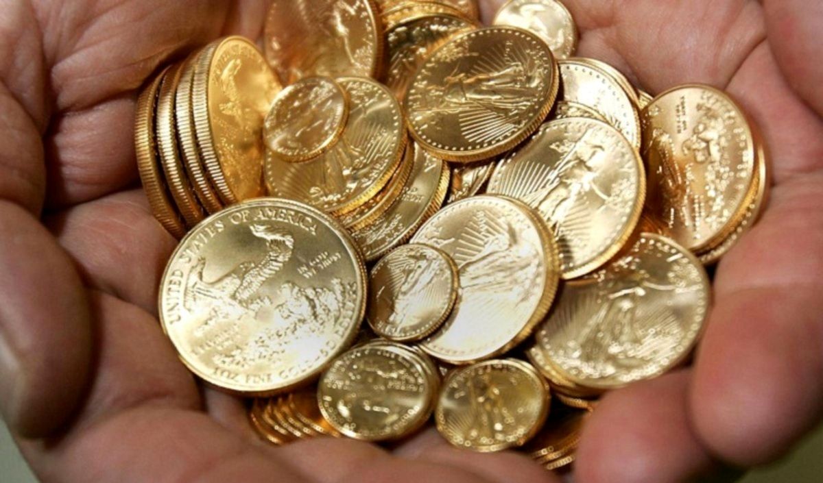 سکه ۲ میلیون و ۴۰۰ هزار تومان و طلا ۱۱۰ هزار تومان ارزان شد