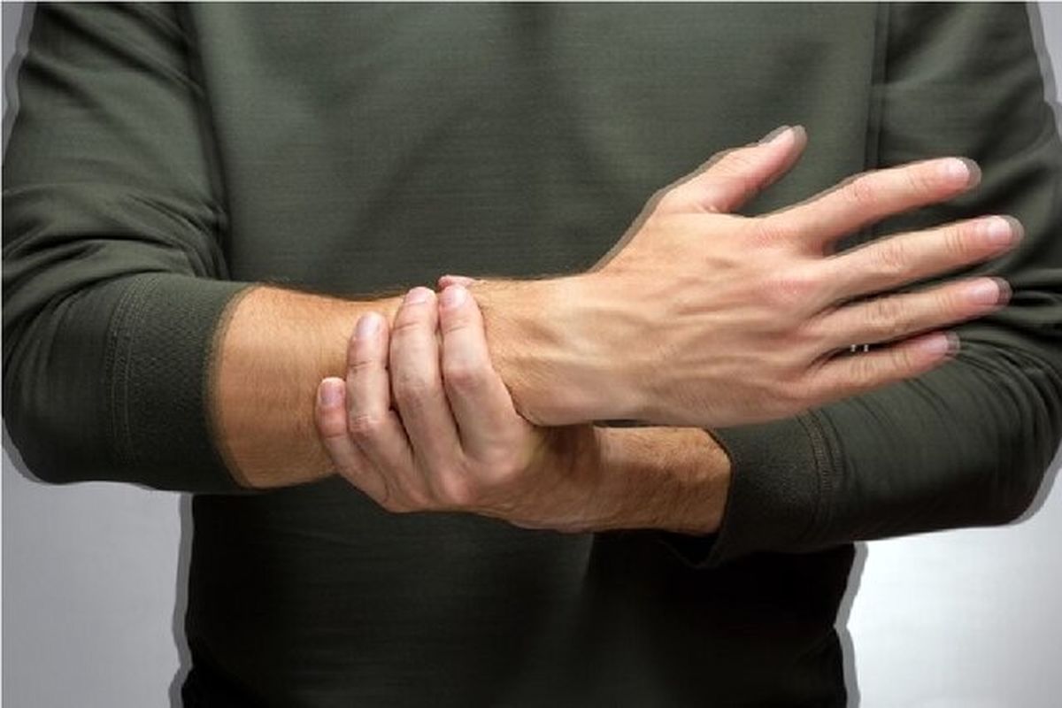 چگونه علائم پارکینسون را در افراد مسن شناسایی کنیم؟