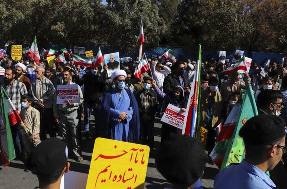 راهپیمایی مردم در محکومیت دولت‌ های غربی در امور داخلی ایران