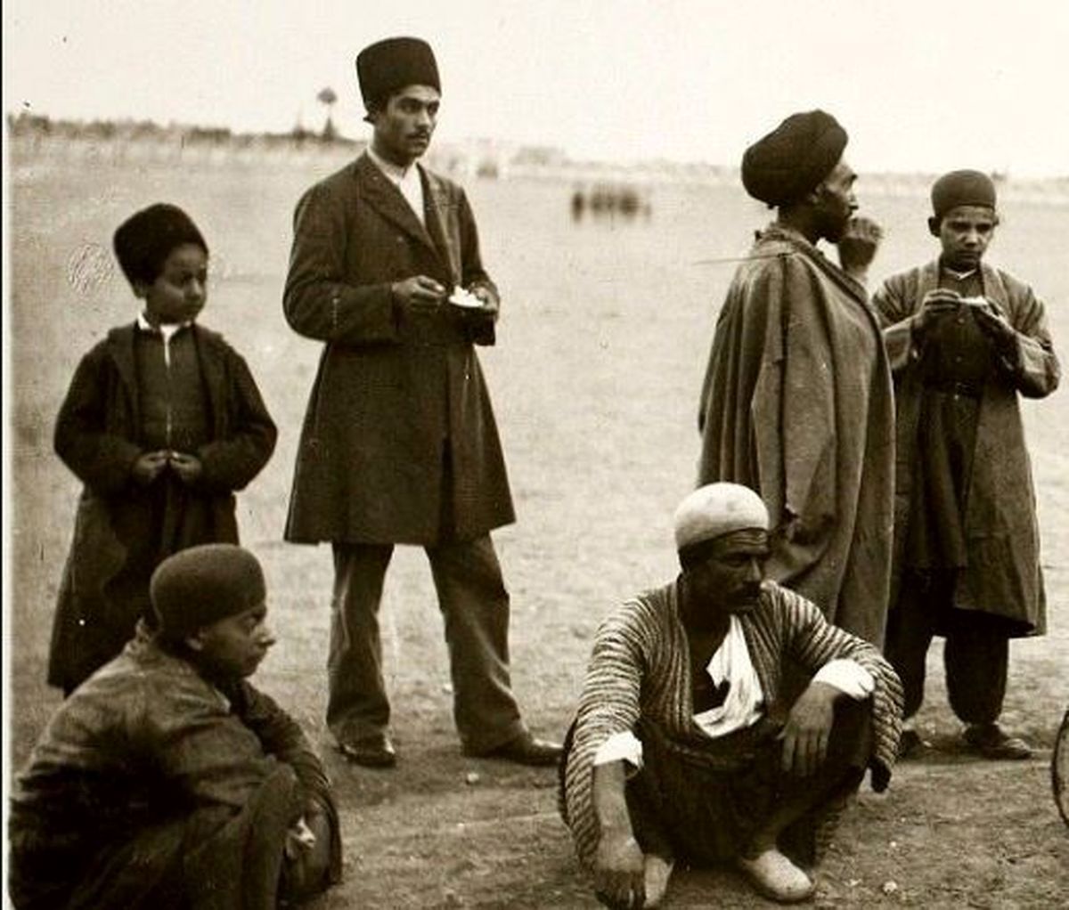 سفر در زمان؛ گاری بستنی‌فروشی در تهران عصر قاجار 