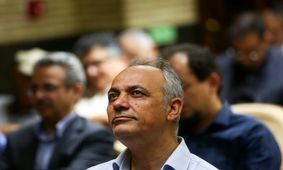 به خاطر پشت گوش‌اندازی و تعلیق تصمیم‌گیری، اینک کشور با "فشردگی خارق‌العادۀ زمان" روبروست